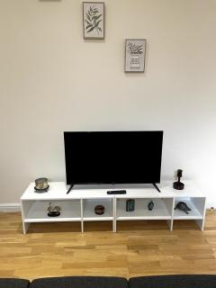 Stylish 10-Min Wembley Stadium Apartment - 3