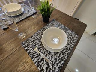 French Vintage Luxury 2BR Suites at Georgetown - 3