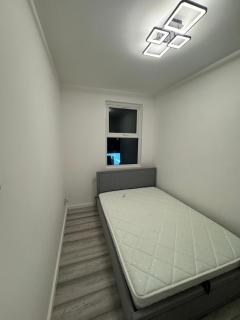 Amanah Properties - Contractors 4 Bed in Wembley with Parking - 4