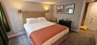 Book Whole Aparthotel - Sleeps 18 - Exclusive Use - by PureStay - Free Parking - 8