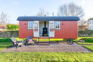 Red Robin Retreat - 4