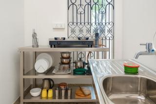 Tourist Friendly Studio Retreat BirlaMandir - 5