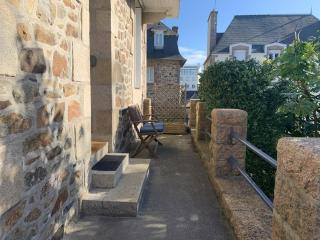 Jolie maison de caractère avec WIFI au centre-ville de Perros-Guirec - Réf 830 - 3