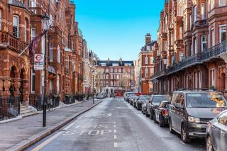 Prime Chelsea 1 Bed Apartment - 9