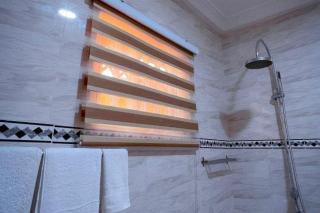 Accra-5Bedroom-3Bathroom-PrivateParking - 7