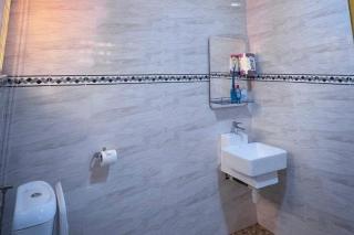 Accra-5Bedroom-3Bathroom-PrivateParking - 1