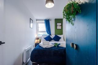 NEW! Modern & Cosy 2BR City Apartment by Parydise Properties - 5