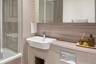 Riverside Luxe Residence 2BED 2BATH - 1