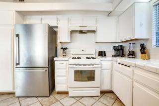 Home 8 Mi to Dtwn Riverside Families Welcome! - 9