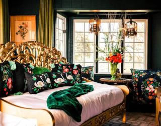 6BR Enchanted Estate on 5 Acres Pool & Mini Horses - 5