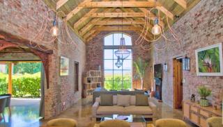 Winelands Manor Vineyard Views - 9