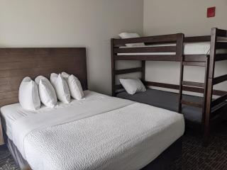 Gundersen Hotel & Suites - 8