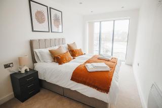 2 bed Leeds Centre - Balcony & Free parking - 1