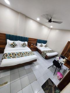 Newly Renovated Hotel Neelam Palace Just 5 Minutes from Railway Station & Connaught place - 9