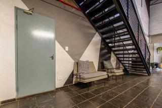 Blue Haven on Craftmanship Hotel with WiFi Pool & Parking - 5