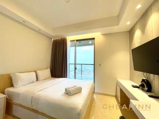 Apartemen Gold Coast PIK Sea View by Cheapinn - 9