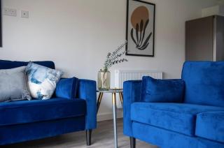 Modern 3 Bedroom City Centre Home with Garden - 1