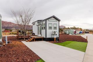 Peaceful Tiny Home - 9
