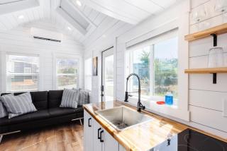 Zion Red-Rock Romance Tiny Home for Two - 9