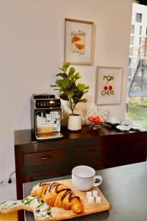 Luxus Apartment mit Skyline Blick am Mainufer - 1