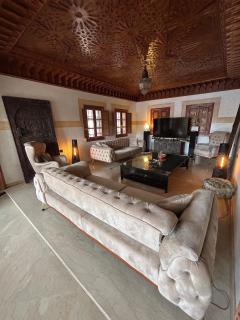 Villa in marrakech city center with heated pool and breakfast inclued - 0