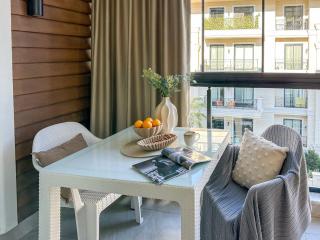 Qoople Triumph 17 Apartments near Cleopatra Beach - 6