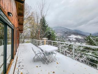 Chalet Cocoon en lisière de forêt, avec grande terrasse, et vue 'waouh' - 9