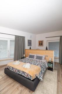 Central check-in check-out Pila - 3