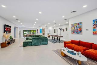 One and Only Lazy River Pool Villa - 4