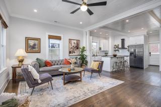 Bungalow in Downtown Dickson - 7