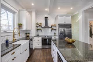 Bungalow in Downtown Dickson - 5