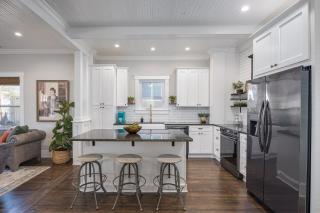 Bungalow in Downtown Dickson - 4