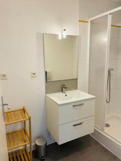 Appartement RDC meublé avec 2 chambres - 5