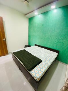 HomelyStay - 3