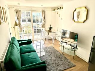 Modern 2BR Garden Flat King's Cross Central London - 9