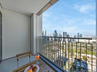 BRAND-NEW 1BR in DOWNTOWN I Direct DUBAI MALL Access I Balcony & Stunning Pool - 5