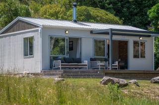 Wharangi Cottage - 8