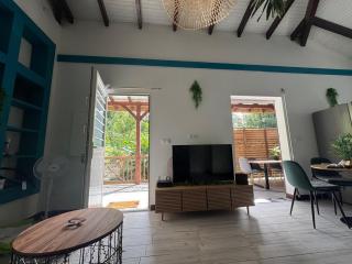 LIGHTUAL - Appartement jacuzzi privatif - 6 pers - calme - sans vis à vis - 2 ch, 1 mezzanine - 2 Sde - 3