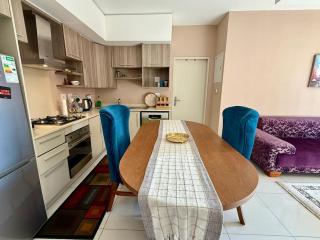Tyrwhitt Vibrant Apartment in Rosebank - 8