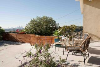 University Hill Home With City Views, Hot Tub and 3 Parking Spots - 5