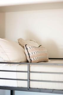 University Hill Home With City Views, Hot Tub and 3 Parking Spots - 4