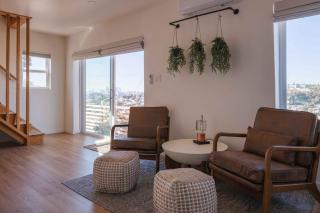 University Hill Home With City Views, Hot Tub and 3 Parking Spots - 1