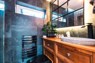 Free Parking 11 Guests Family&Contractors Bedford - 8