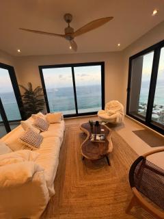 In the Blue Sky - Spectacular view home - 2