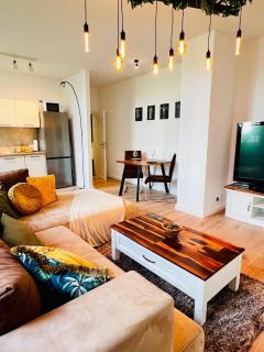 CASA CLARA - Stilvolle Altstadtwohnung nahe Dom & Elbe - 0