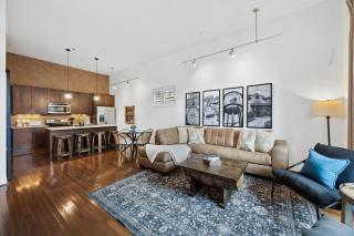 Urban Bourbon Escape - Downtown Louisville Getaway - 5