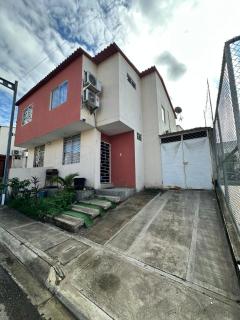 Comfortable Family House - 1