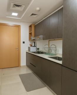 Cozy Apartment in Jumeirah Village Circle, Dubai. - 1