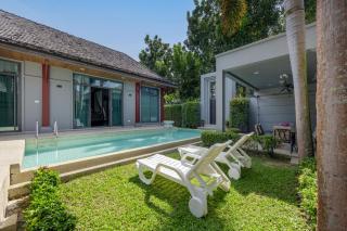 Villa Kiana 2BR Private Pool 10 min to Nai Harn by Tropiclook - 2