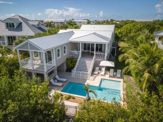 Aquaria House -Pool & Boat Dock - 0